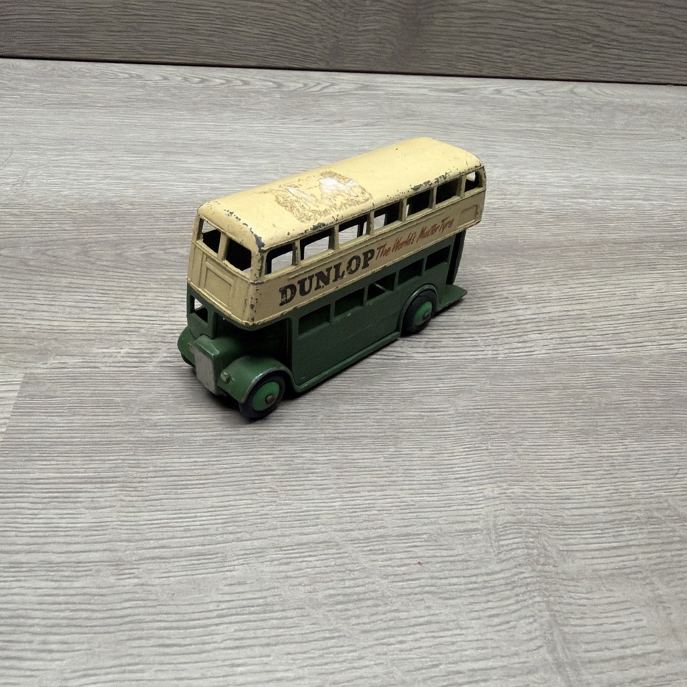 VINTAGE 1950s MECCANO DINKY NO. 290 DUNLOP DOUBLE DECKER BUS RED AND GREEN